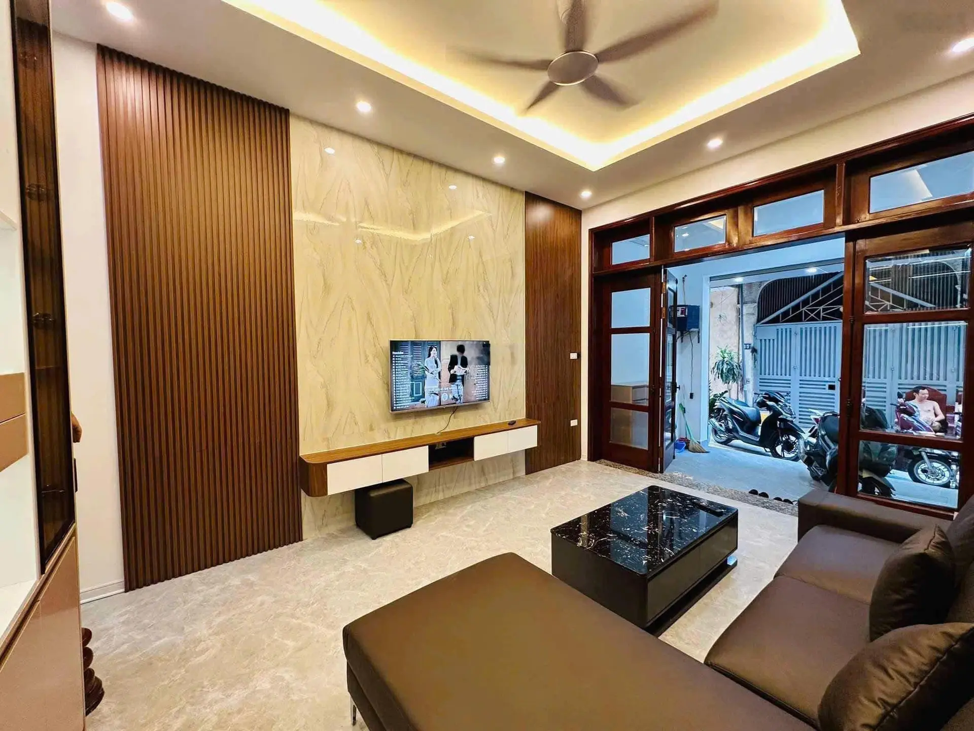 Bán nhà 4 tầng định công, hoàng mai, nhà mới đẹp, 2 mặt thoáng, 63m2 - mt 4m, sổ đỏ, 10,6 tỷ