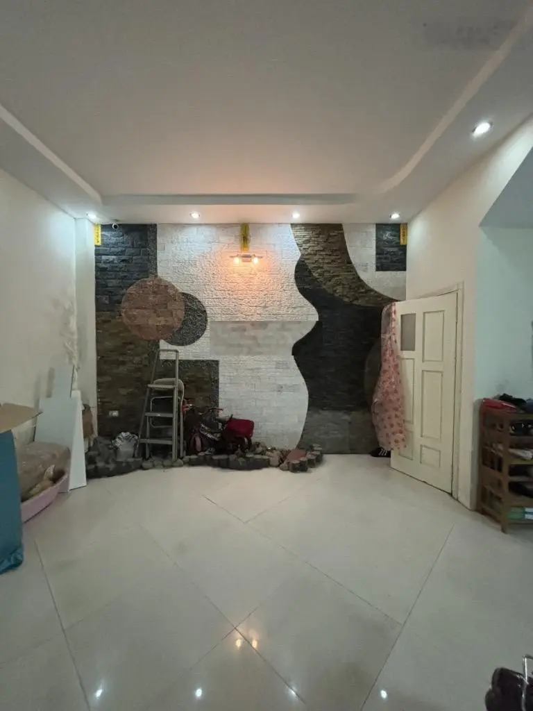 Ô tô ngủ trong nhà, ngõ ô tô thông tứ tung, mặt tiền khủng, kinh doanh không lo nghĩ chỉ 17tỷ