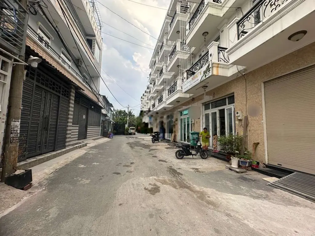 Nhà 4 Tầng, 4x17m, Hẻm Xe Hơi 7m. 50M Ra Hà Huy Giáp, Thạnh Xuân, Q12