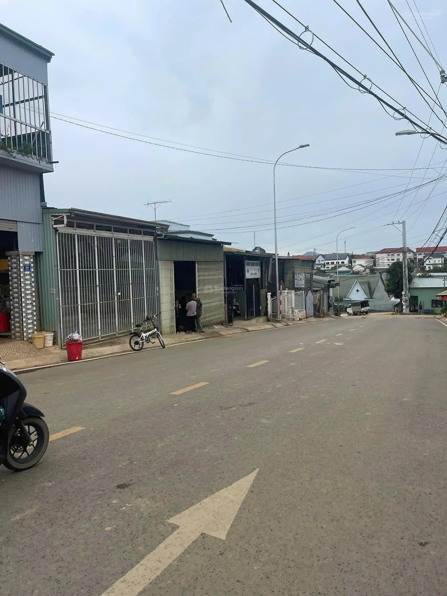 Mặt tiền đường Đặng Gia. Tt Lạc Dương, Đà Lạt.120m2 giá chỉ 4ty2