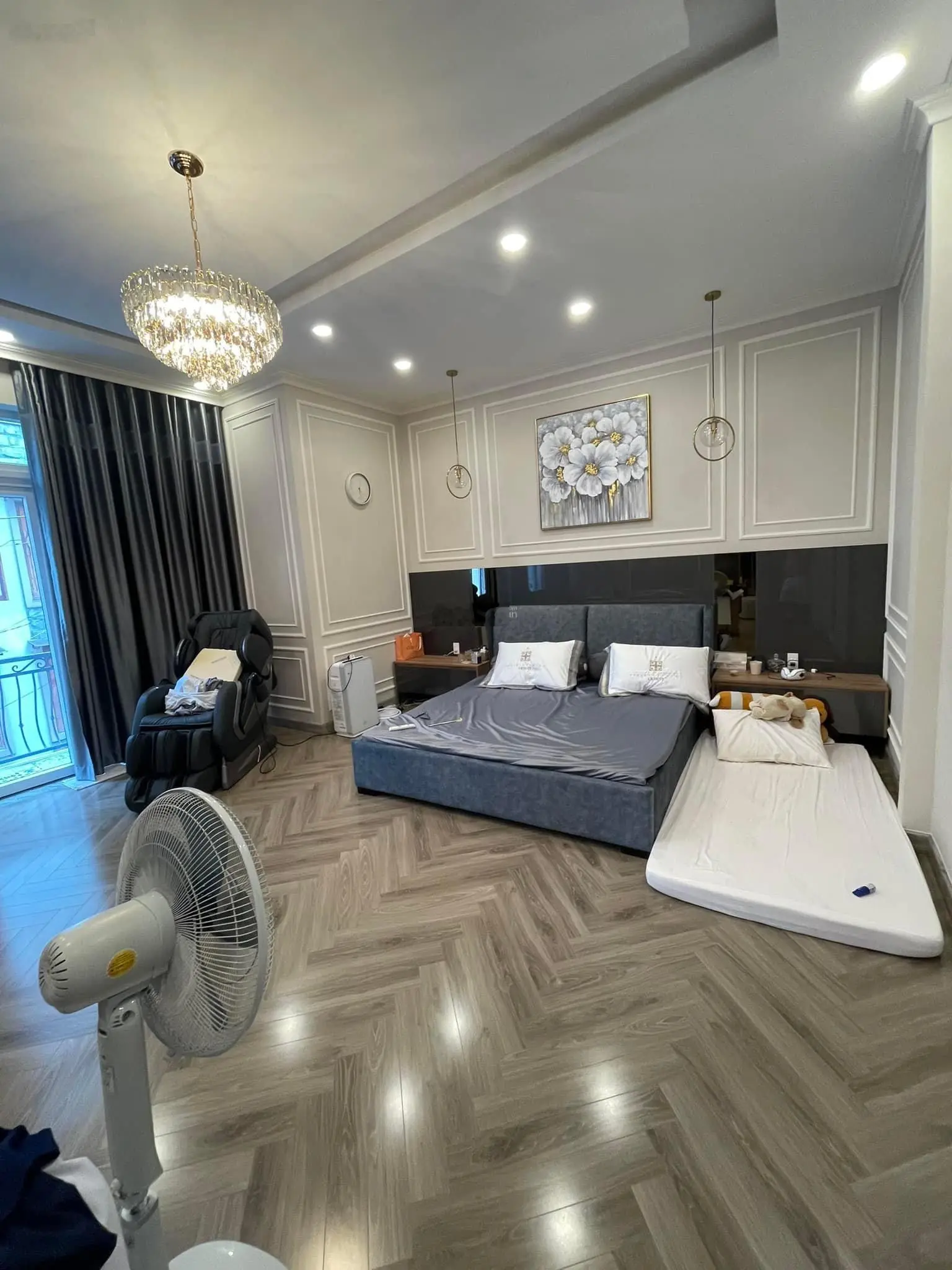 Biệt thự 5 tầng thang máy khu VIP Hồ Biểu Chánh 232m2