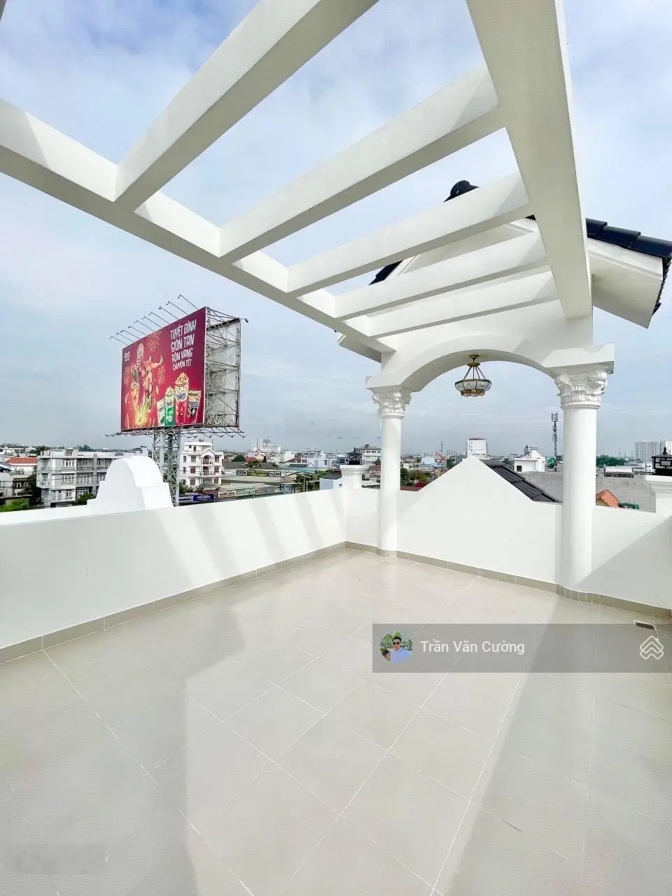 Nhà siêu đẹp ở ngay 4,5 tầng, sân trước rộng rãi, tặng full nội thất, Thủ Đức, nhỉnh 10 tỷ