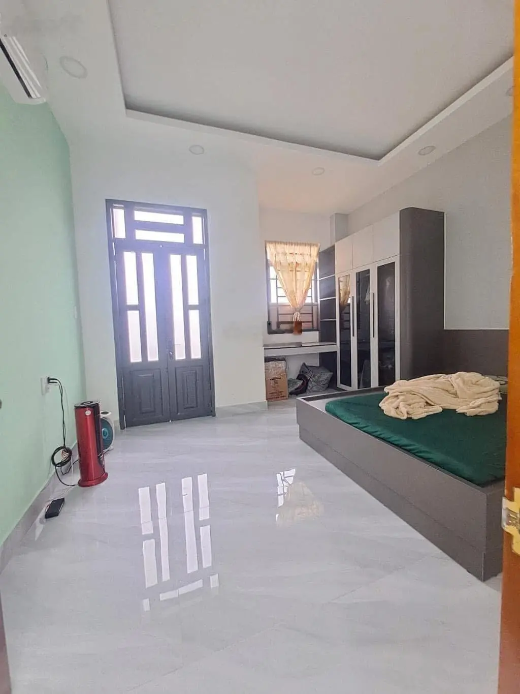 Bán gấp!!! Cần tiền cần bán nhanh nhà sát mặt tiền Cao Thắng, Q3