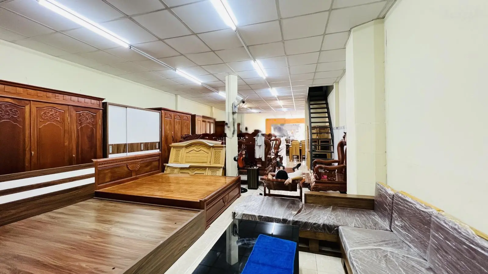 Bán Nhà Mặt Tiền Đường Lê Văn Lương, kinh doanh buôn bán, 180m2 ngang 6m x 30m sổ công nhận 166m.
