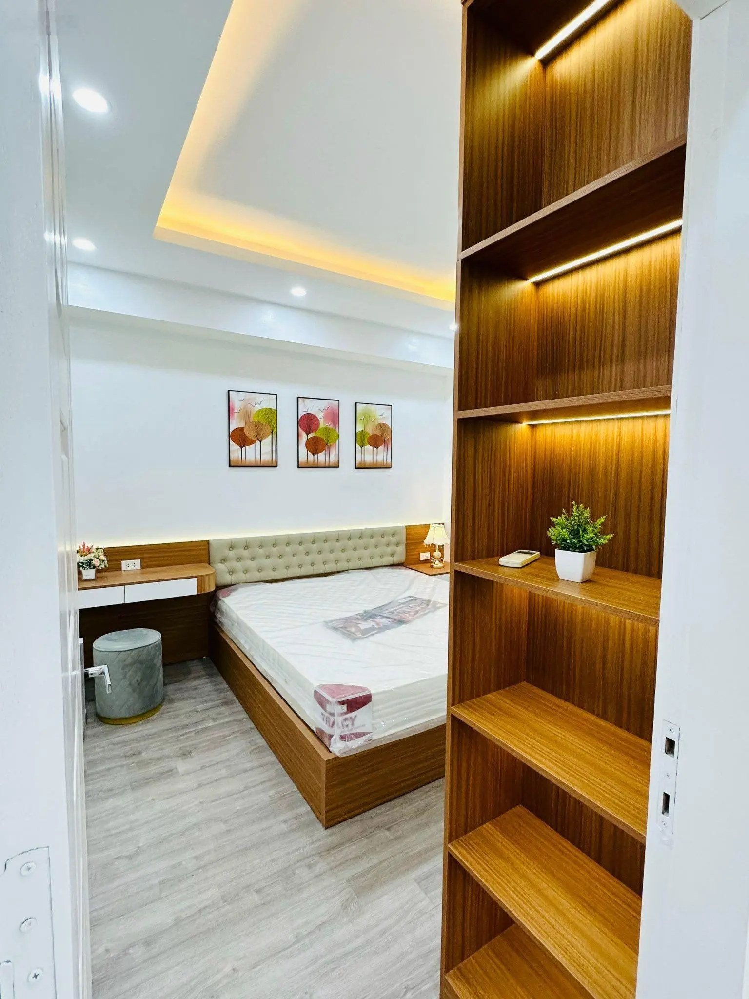 Bán căn hộ full nội thất cực đẹp tại HH2 Bắc Hà 103m 3N3wc giá chỉ nhỉnh 5 tỷ. LH: 0964 380 *** e Trí