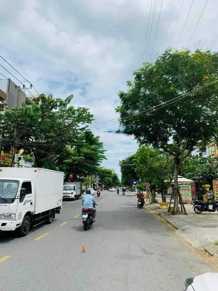 Kẹt tiền bán ngay đất MTĐ Đinh Tiên Hoàng, Phường 1, Cà Mau, 120m2/800tr, SSHR gần Chợ Đêm Cà Mau