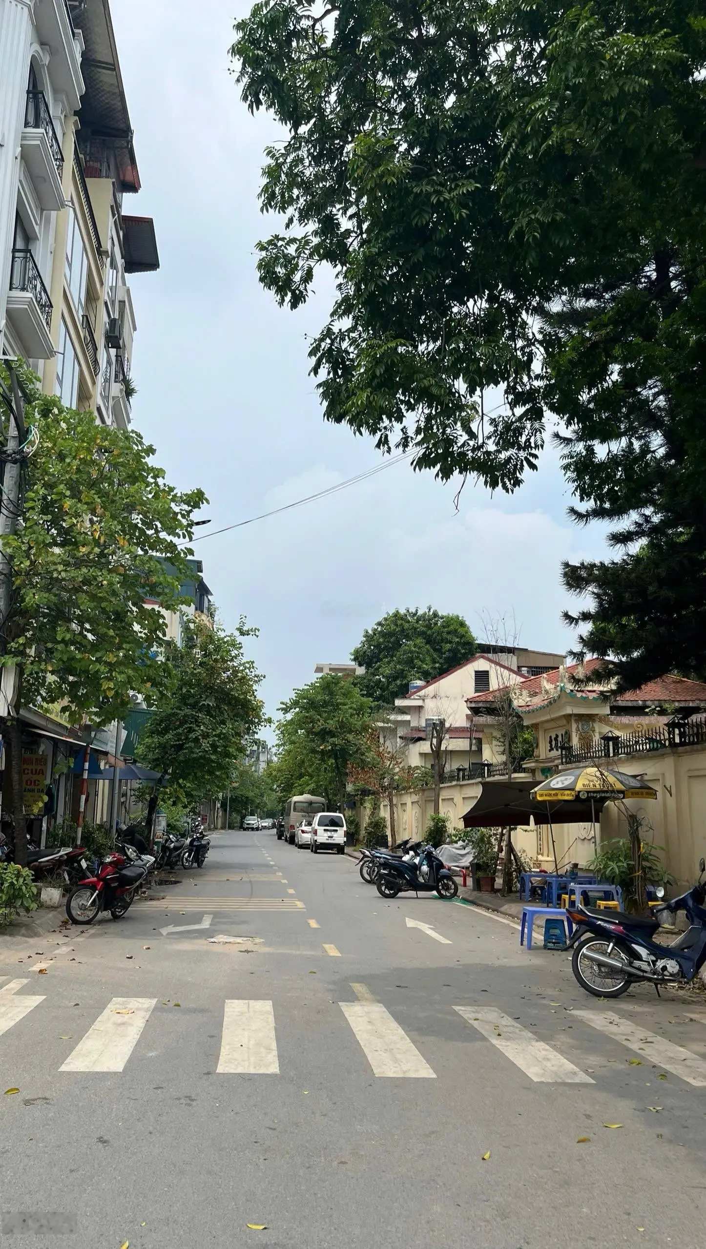 Chỉ nhỉnh 5tỷ - căn nhà xây mới tinh 30m2 * 5T full nội thất, cách Linh Đàm 5phút, sát MĐ Ngọc Hồi