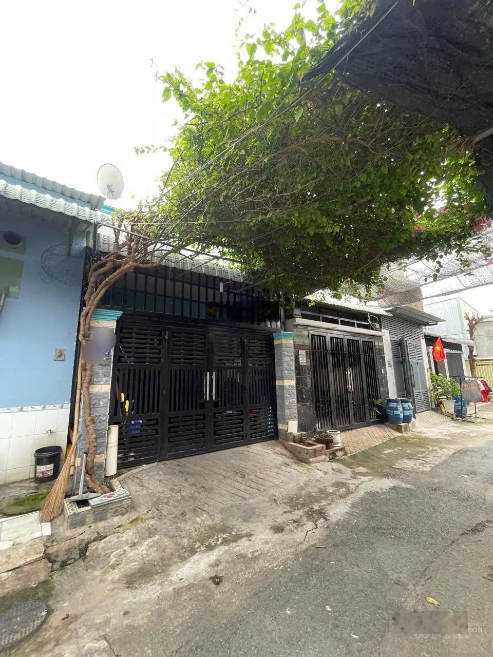 Còn nhà 3,25 tỷ tại p đông hoà, gần bigc go! dĩ an là hiếm có! ai đang cần tìm thì nhanh lên ạ!