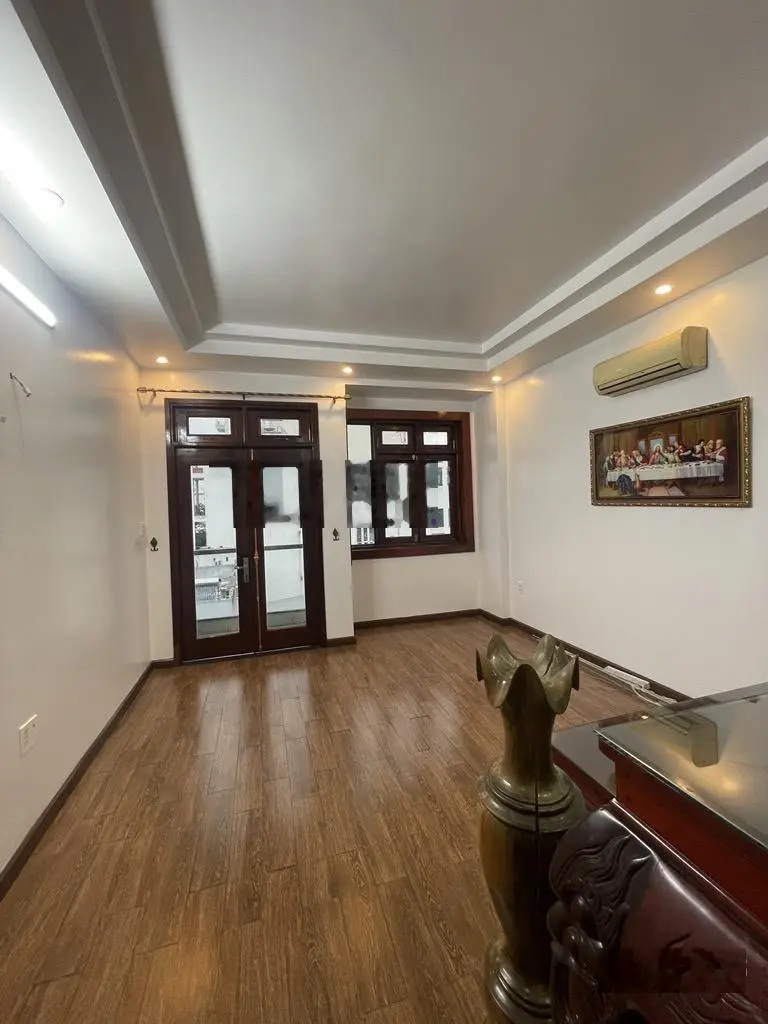 Bán Nhà Ngộp Bank Gần Mặt Tiền Lê Đức Thọ 75m2 , HXH Thông , 4 Lầu BTCT , 6PN, 5WC, Xây Tâm Huyết