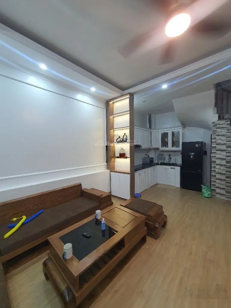 Chủ nhà gửi bán căn nhà toạ lạc tại Phố Trần Khát Chân, sôi động và cực kỳ gần TTTP, 34m2x4T