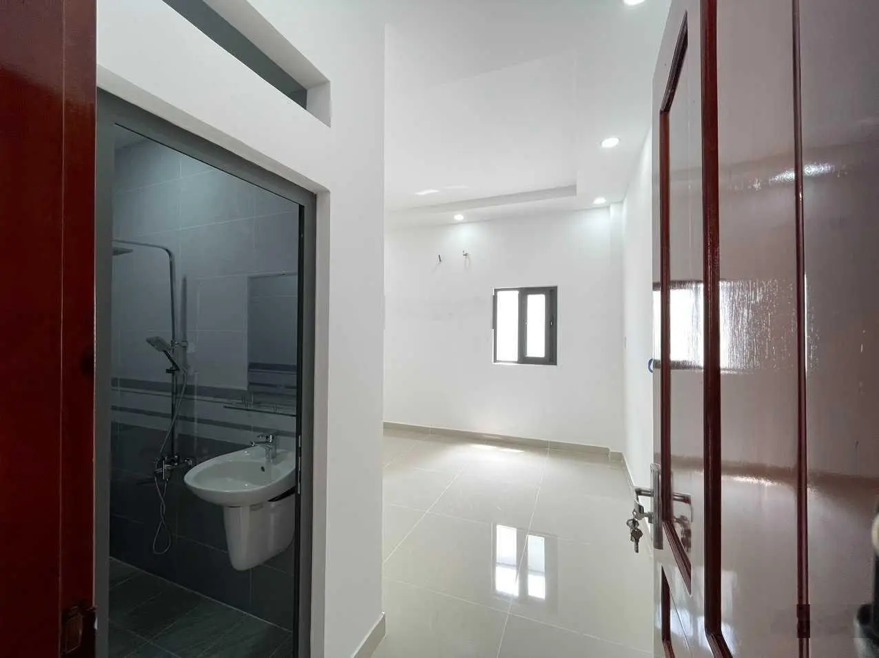 Bán nhà Âu Dương Lân, gần cầu Chữ Y, 68m2, ngang 4m, 4 tầng BTCT, hẻm sạch thoáng, chỉ 6 tỷ 660