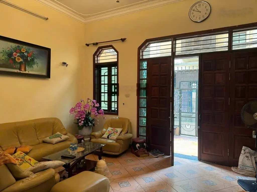 Phố Vọng, 88m2, 4 tầng, mặt tiền 5.5m ô tô, thông bàn cờ, hàng xóm quan chức