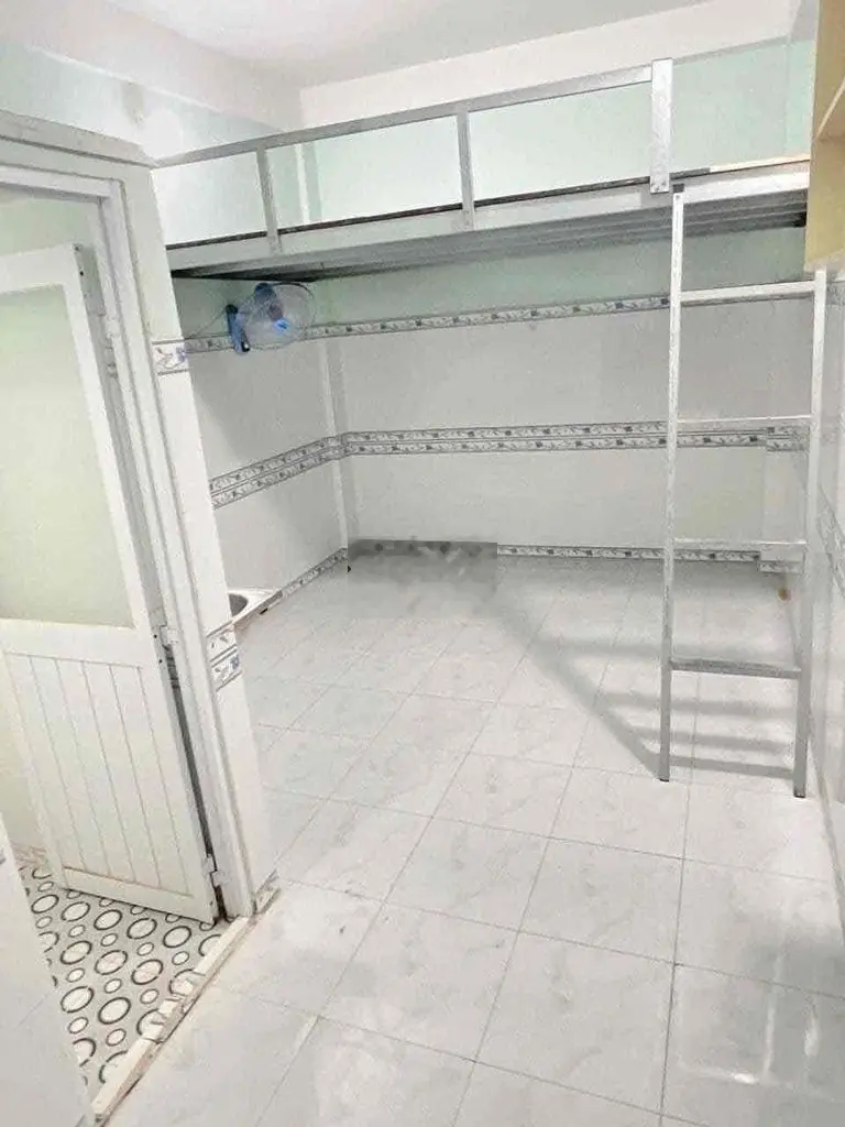 CHỊ CHỦ CẦN BÁN LẠI DÃY TRỌ CÓ 8 PHÒNG ĐANG CHO THUÊ GẦN KCN CẦU TRÀM