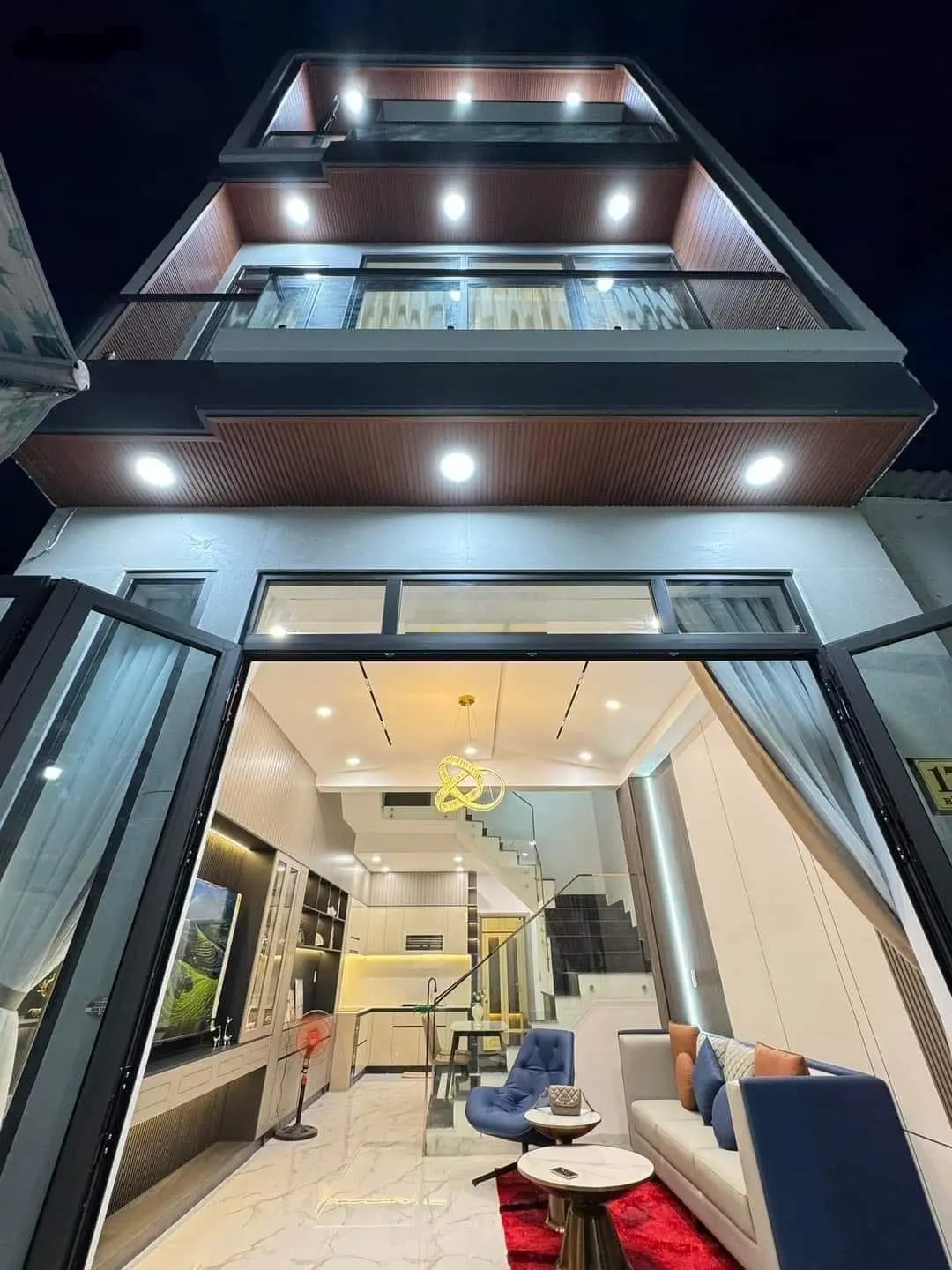 Bán liền nhà đẹp Tôn Thất Thuyết Q.4 70m2 4PN