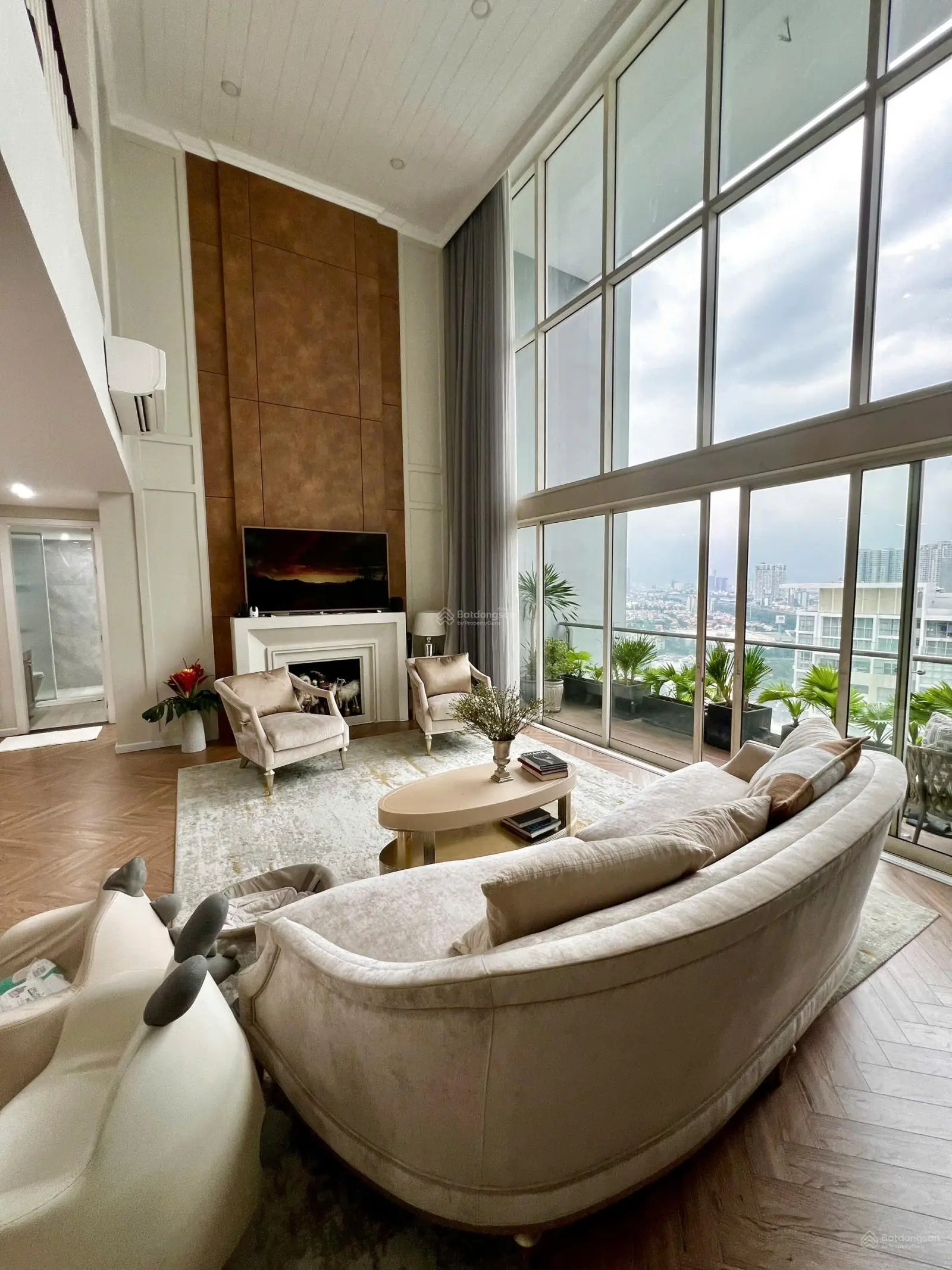sở hữu ngay căn Penthouse - The Estella diện tích lớn view toàn cảnh nội thất cao cấp với giá 22 tỷ