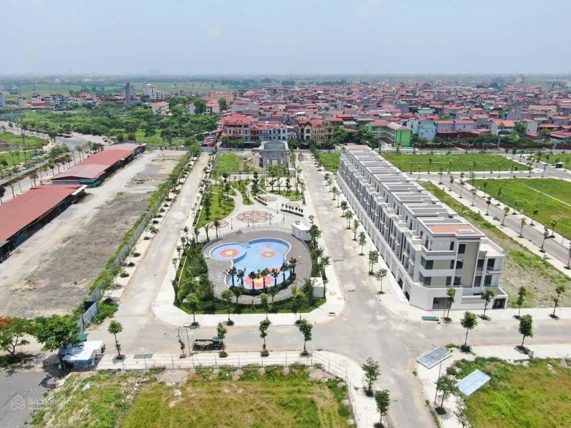 Cần bán lô đất 100m gần trường học, chợ đã hiện hữu tại dự án Vườn Sen Từ Sơn. 3,2 tỷ. 0326 569 ***