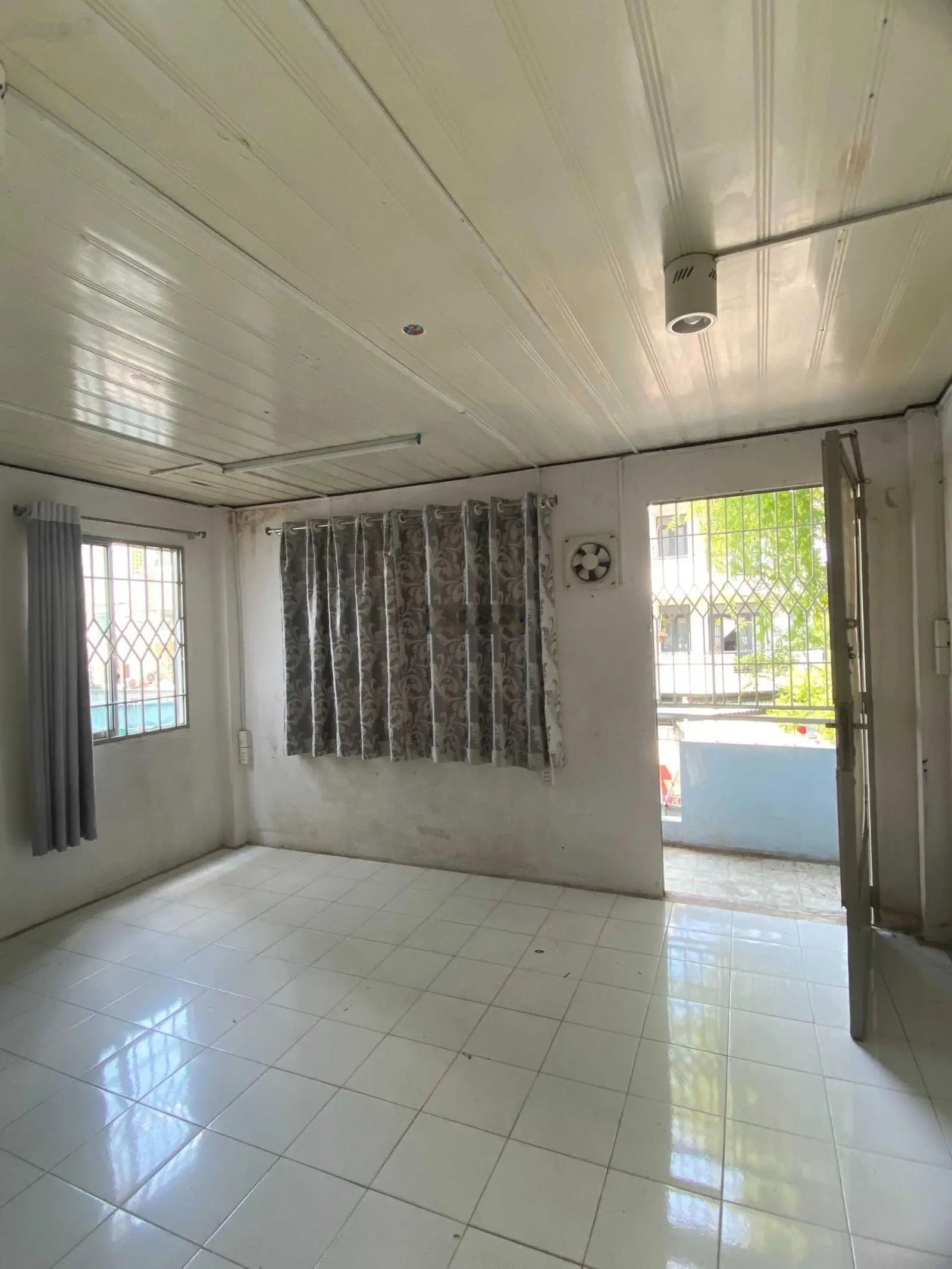Bán nhà MT Trần Tuấn Khải Quận 5. Giá 19 tỷ