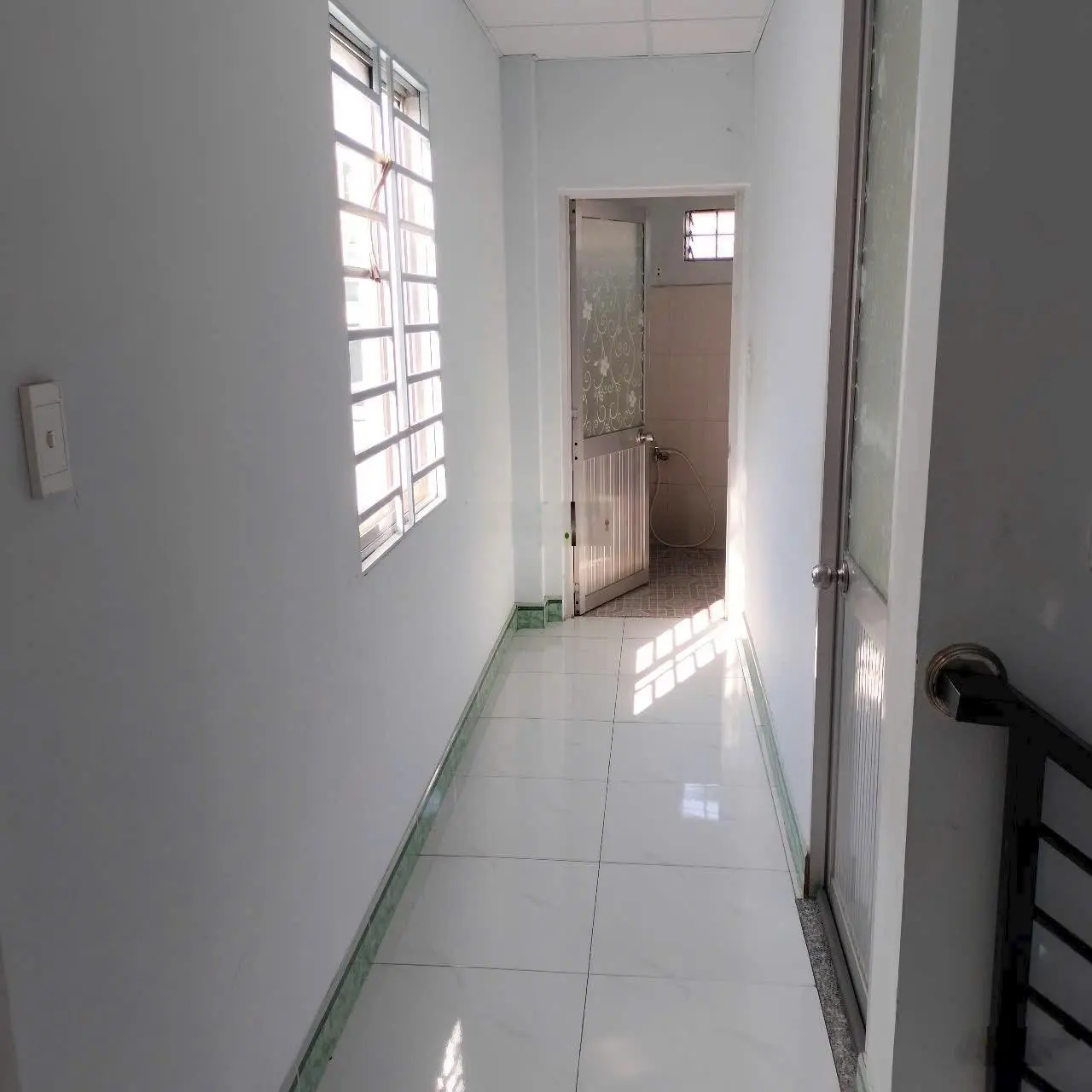 Bán nhà lầu thổ cư hoàn công phường Tân Phong gần giáo xứ Thuận Hoà, Lh: 0931118389