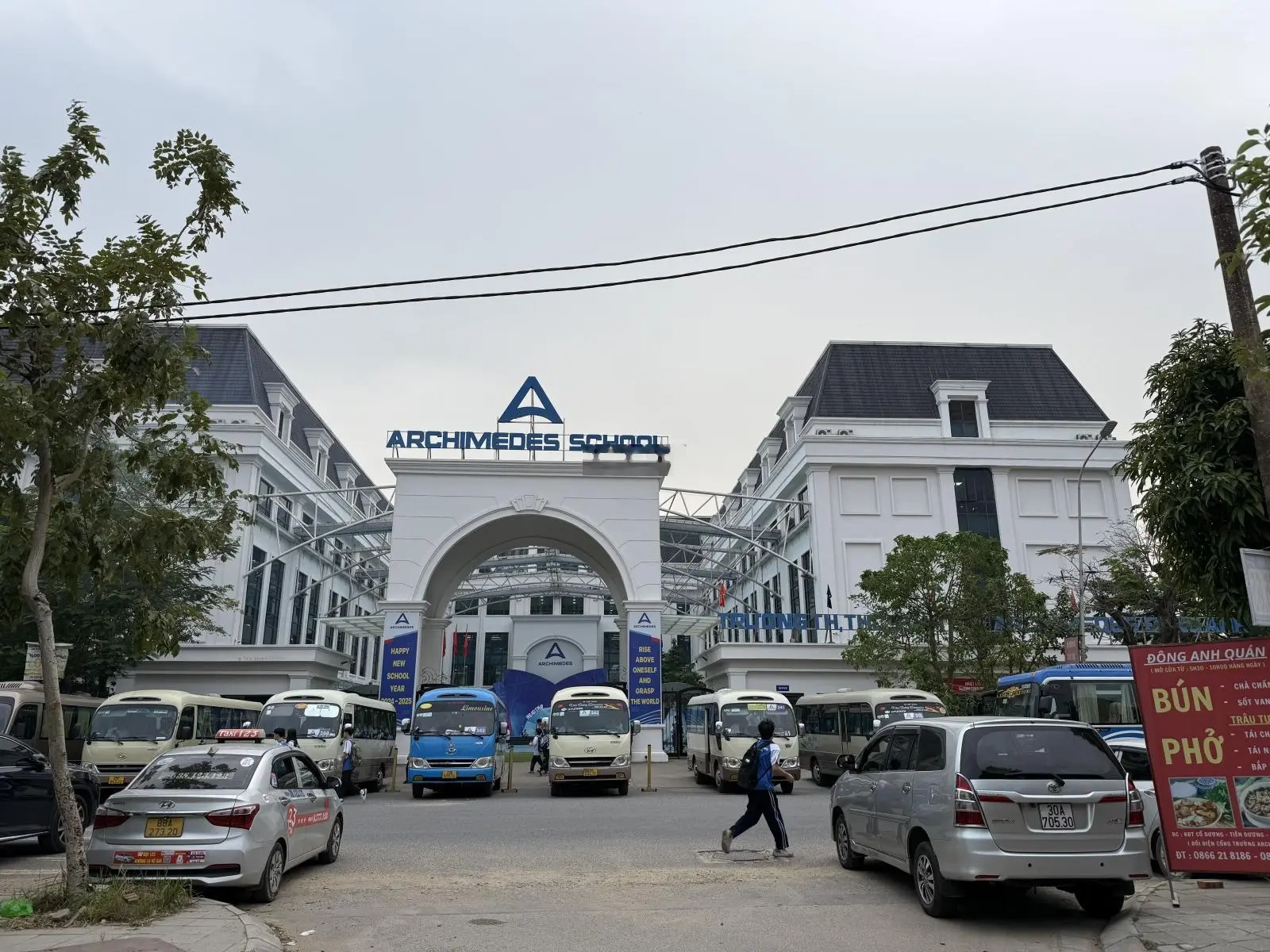 Bán nhà 3 tầng ô tô đỗ cửa, sát trường quốc tế archimedes và timeway, tiên dương , đông anh