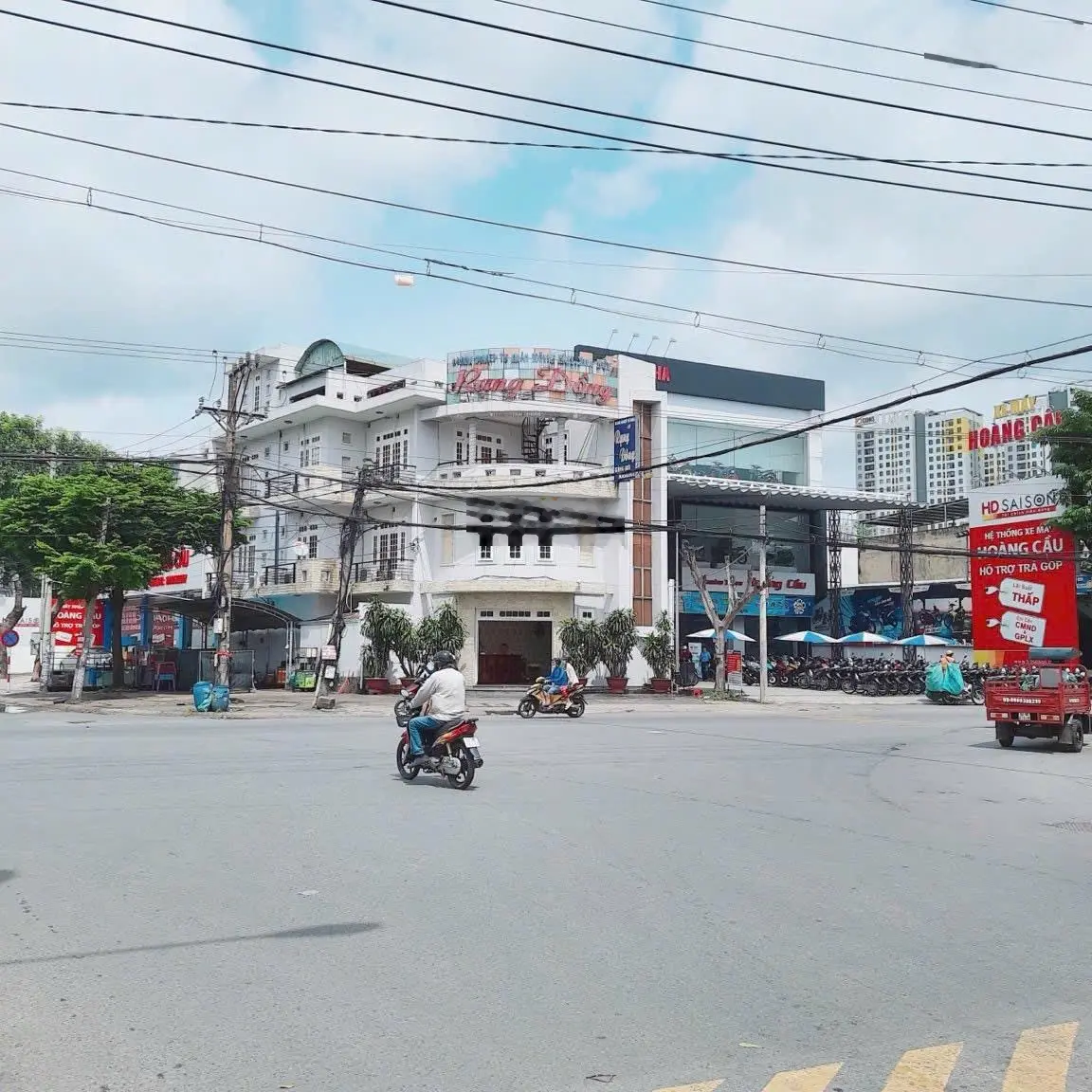 Cần bán lô đất gần chợ xóm nghèo phường dĩ an giá rẻ