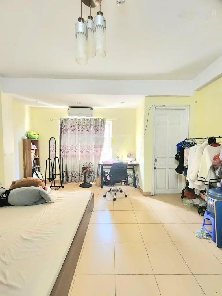 Bán toà nhà ở và cho thuê căn hộ, ôtô, kinh doanh, vỉa hè, thang máy, gần chợ - ub phường - gần hồ