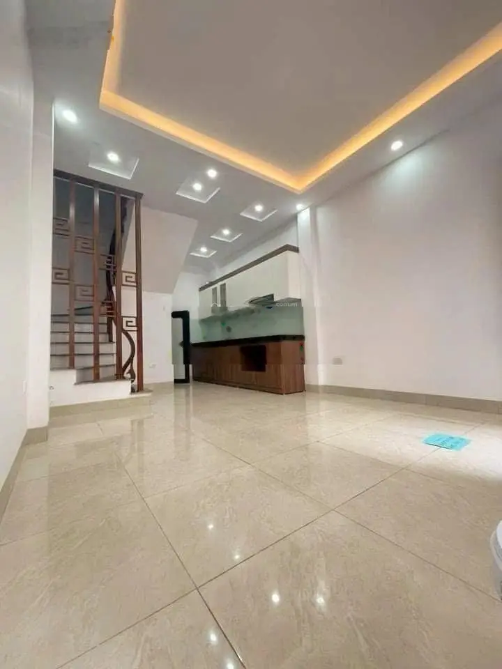 Bán nhà ngõ 206 cổ linh,đối diện aeon long biên dt36mx5t giá 5,5 tỷ(ô tô 4 chỗ đỗ)