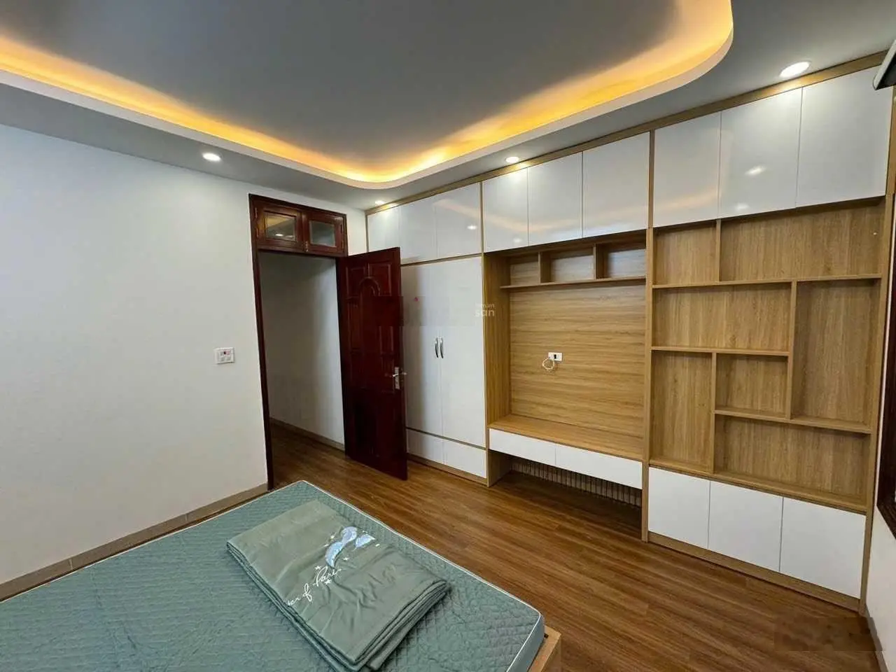 1 căn Duy nhất tại Đường Nguyễn Hoàng 50m2 - Lô Góc - Khu dân trí cao - gần chợ - nhà Mới - 8 tỷ