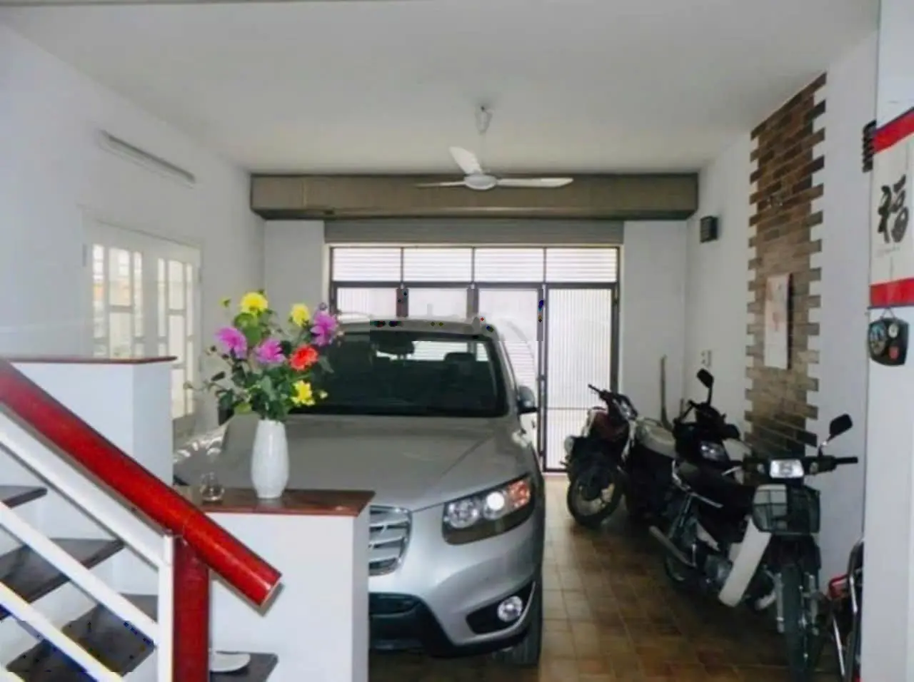 Phố Núi Trúc lô góc 3 thoáng 61m 4 tầng, ô tô ngủ trong nhà.