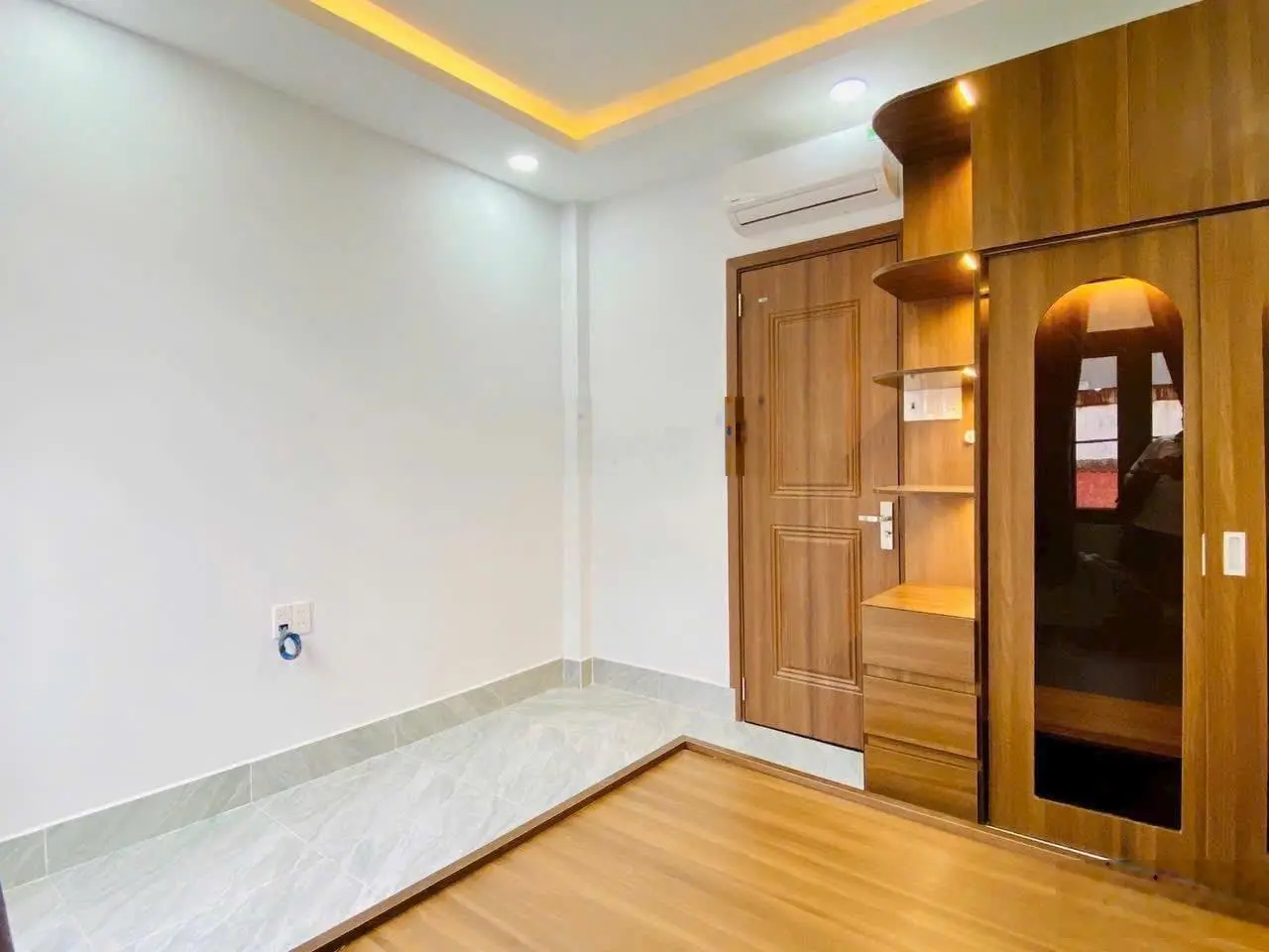 Bán gấp nhà Lê Hồng Phong, Quận 5,giá 2tỷ686/44m2, gần chợ, trường học. LH 0933 289 740 Gia Hào