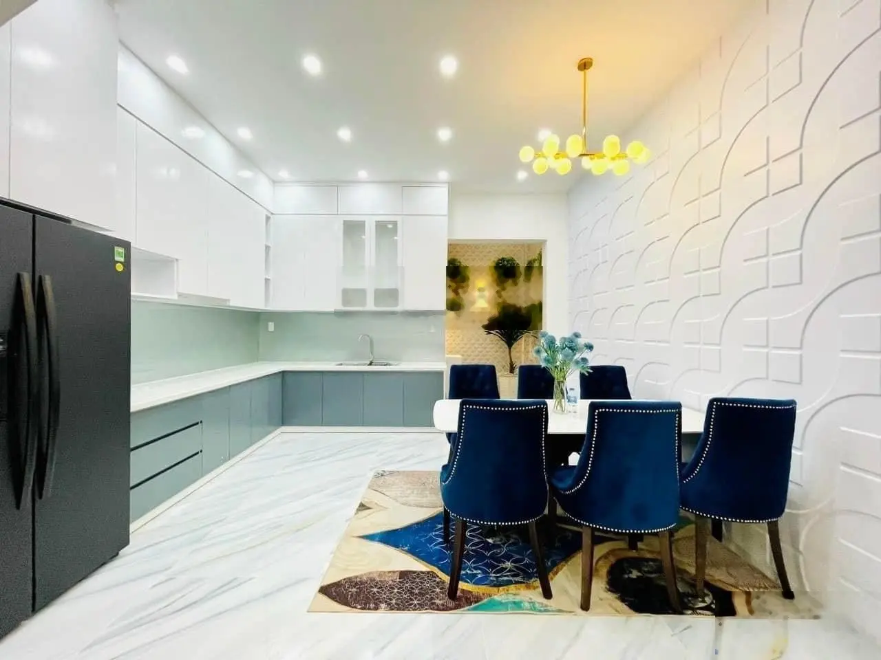 Xoay vốn bán nhanh nhà 57m2 giá 3tỷ850 triệu hẻm xe hơi đường Nguyễn Tri Phương Quận 10. Sổ sẵn