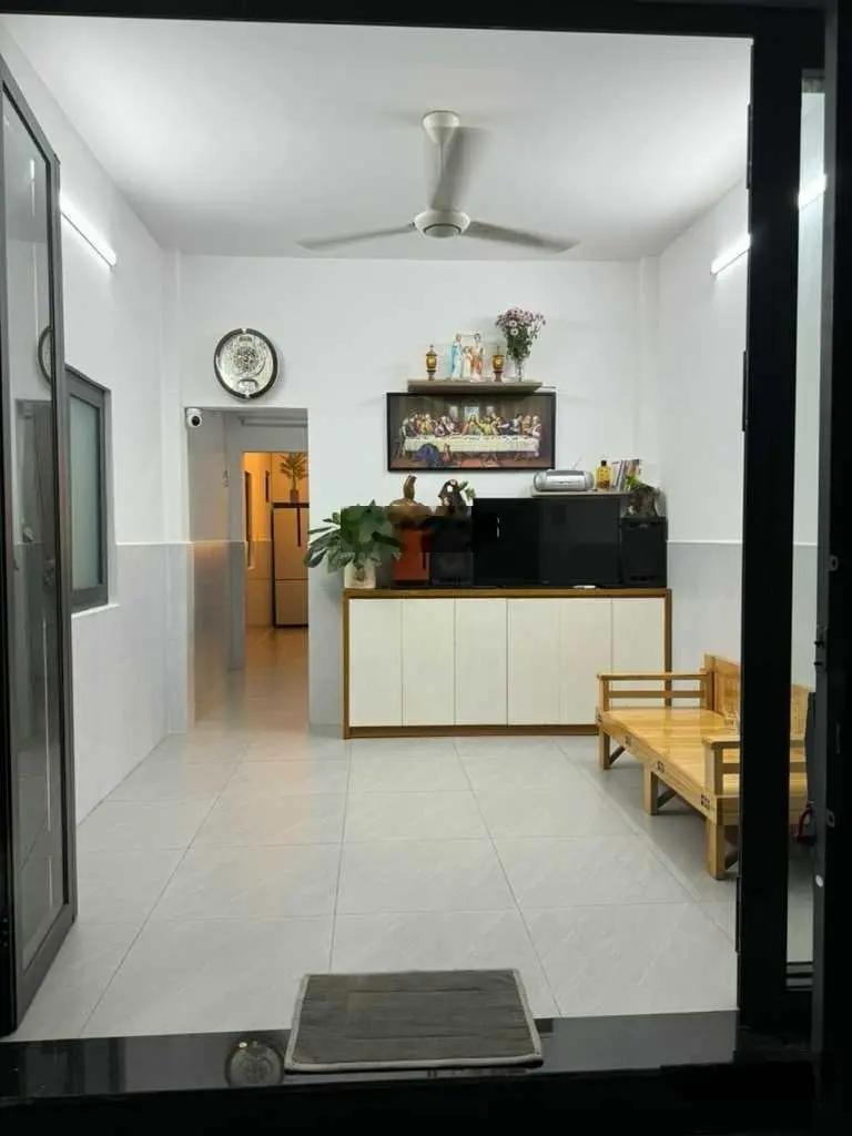 NHÀ MỚI- P15 TÂN BÌNH-32M2- 2 TẦNG BTCT ĐẸP - FULL NỘI THẤT -GIÁ CHỈ 3,3 TỶLH:0973 793 ***