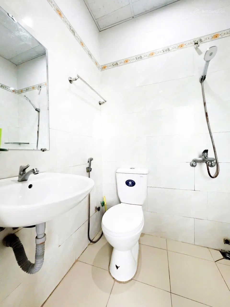 Nhà bán siêu vip - Đồng Khởi nhỉnh 10 tỷ - khách sạn 4 tầng - 20 phòng - LN 60tr/tháng