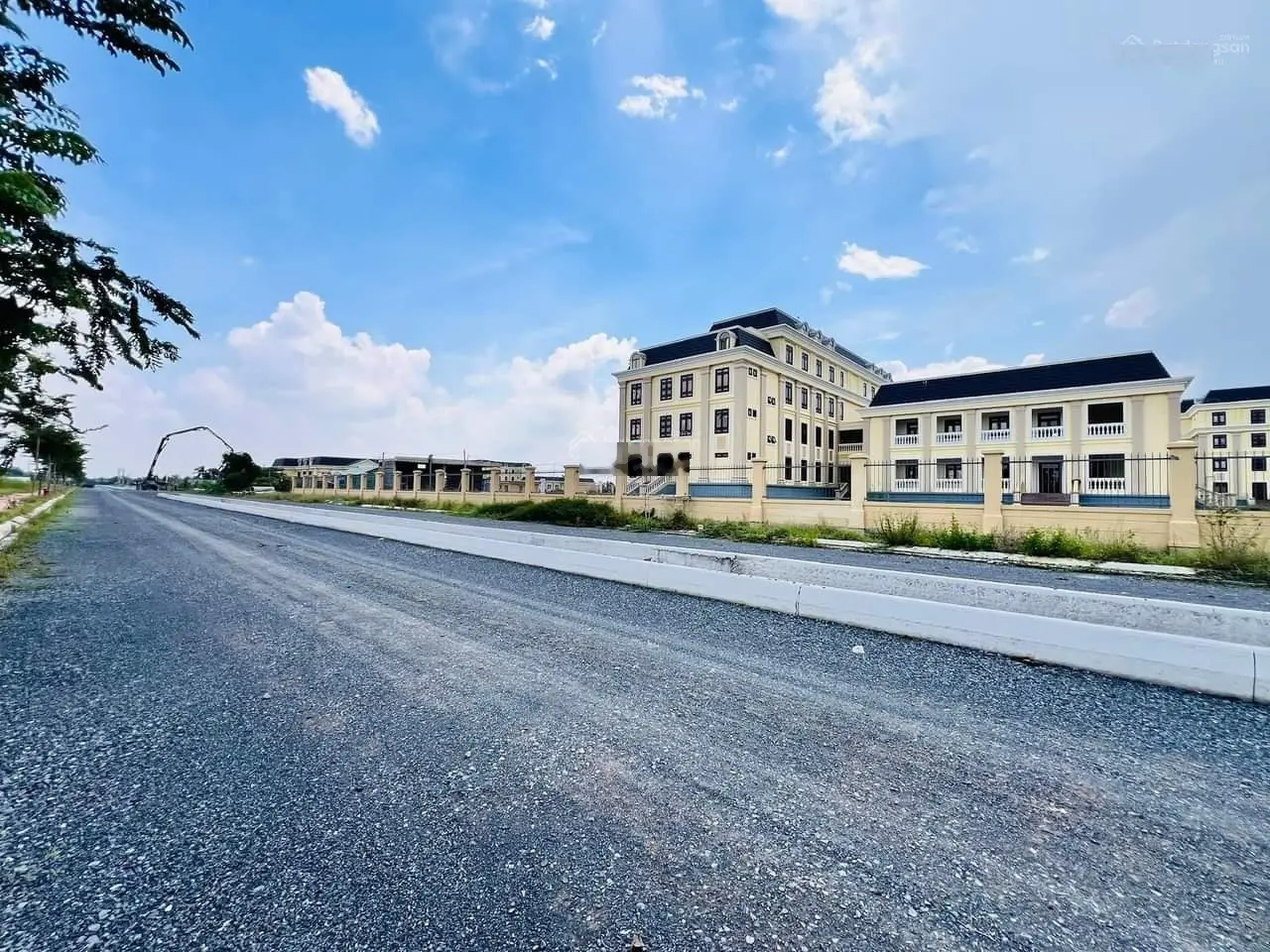 Bán đất nền dự án pháp lý rõ ràng cho nhà đầu tư xuống tiền