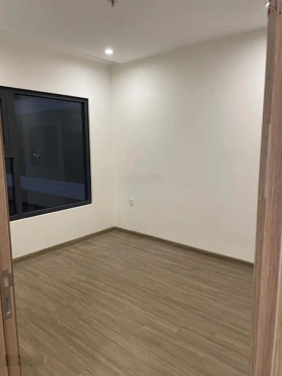 Ngộp bán lỗ 500 triệu chung cư 54,6m2 - dự án Vinhomes Grand Park - block Origami đã ở