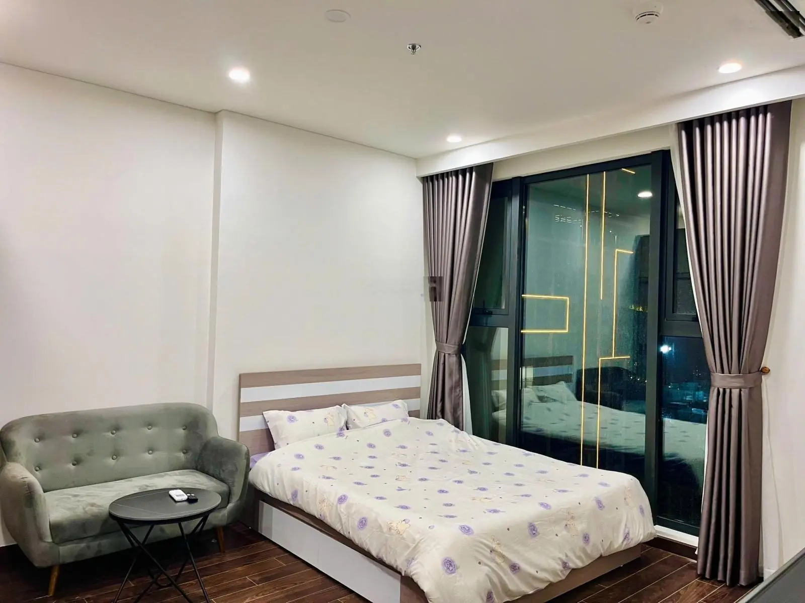 Chính chủ cần bán chuyển nhượng căn Studio 30m2 tại Masteri West Heights 1,8 tỷ