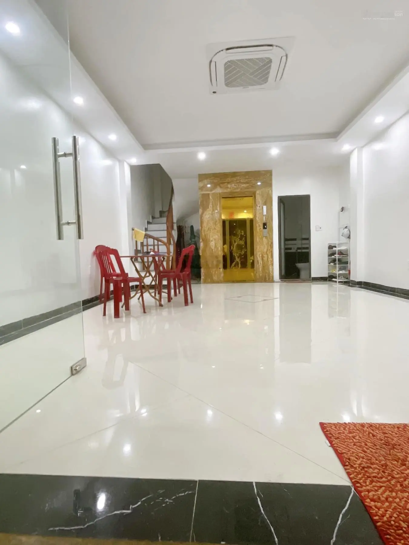 Bán nhà víp Tây Sơn Đống Đa ô tô tránh gần trường đại học,nguồn tiền 120tr/t 120m2/8T/5.5MT 25.5tỷ