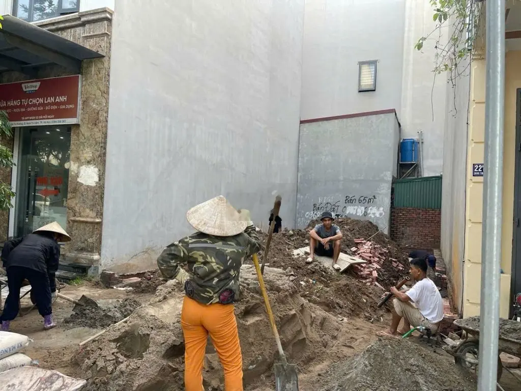 Bán đất phố Doãn Kế Thiện, ngõ lớn ô tô tránh, vỉa hè, 60m, 14.9 tỷ