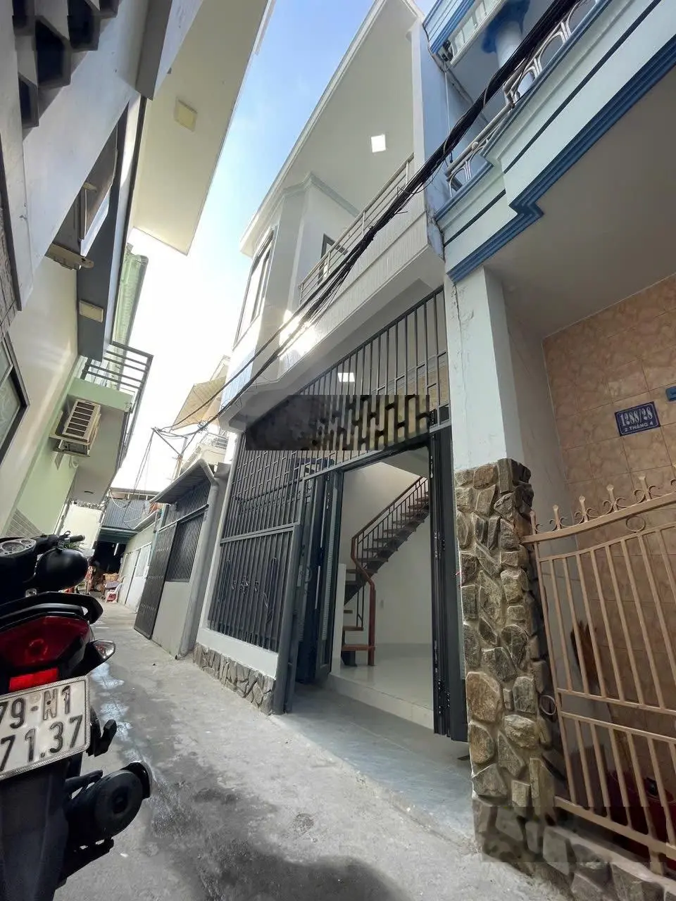 Bán nhà 2 tầng hẻm gần 2/4, Vạn Thạnh, TTTP Nha Trang. Chỉ 2 tỷ 450 triệu