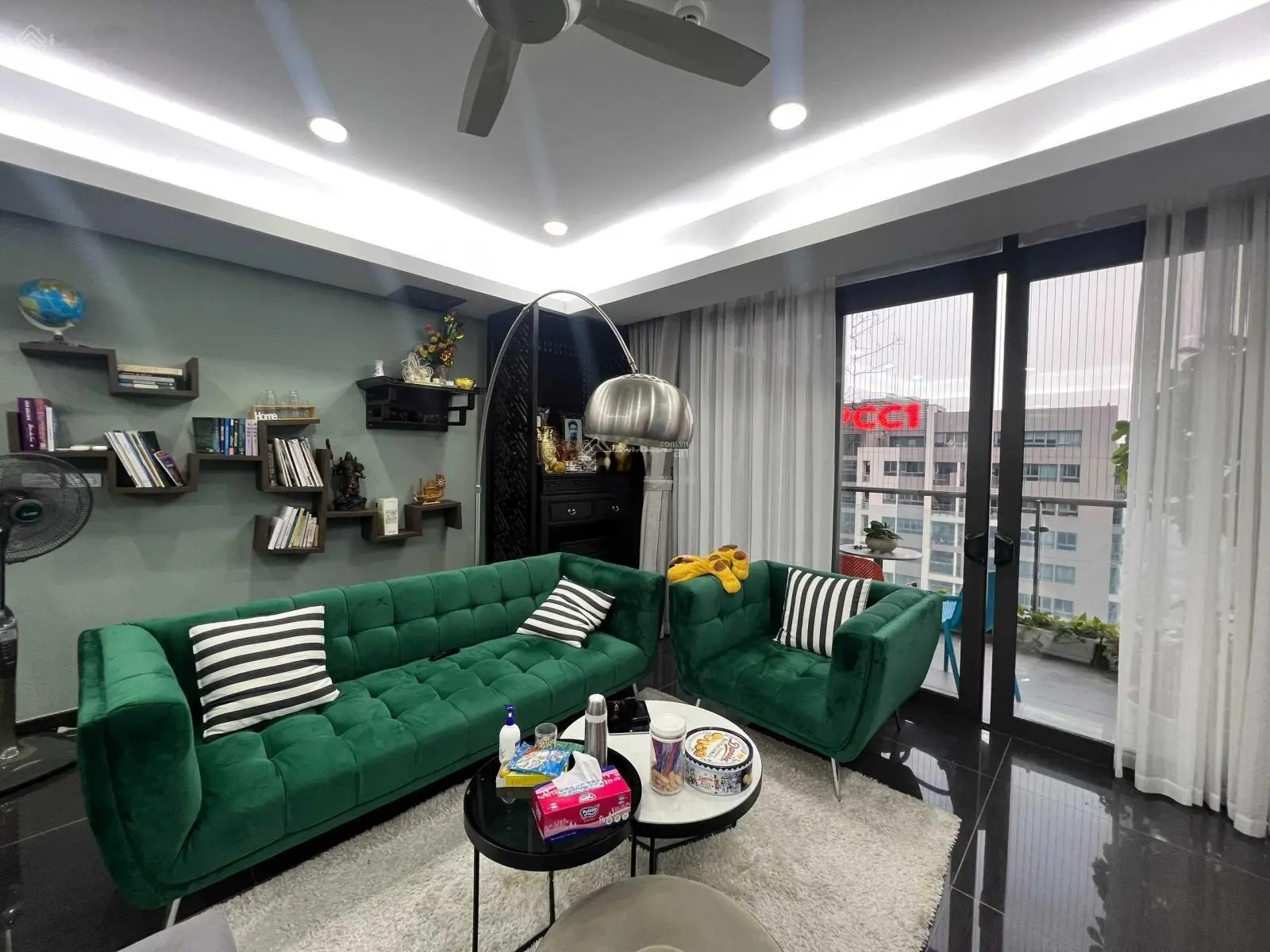 (Giá thật) Chính chủ bán căn 135m2, 3 phòng ngủ + tầng trung 9,5 tỷ, chung cư Bohemia