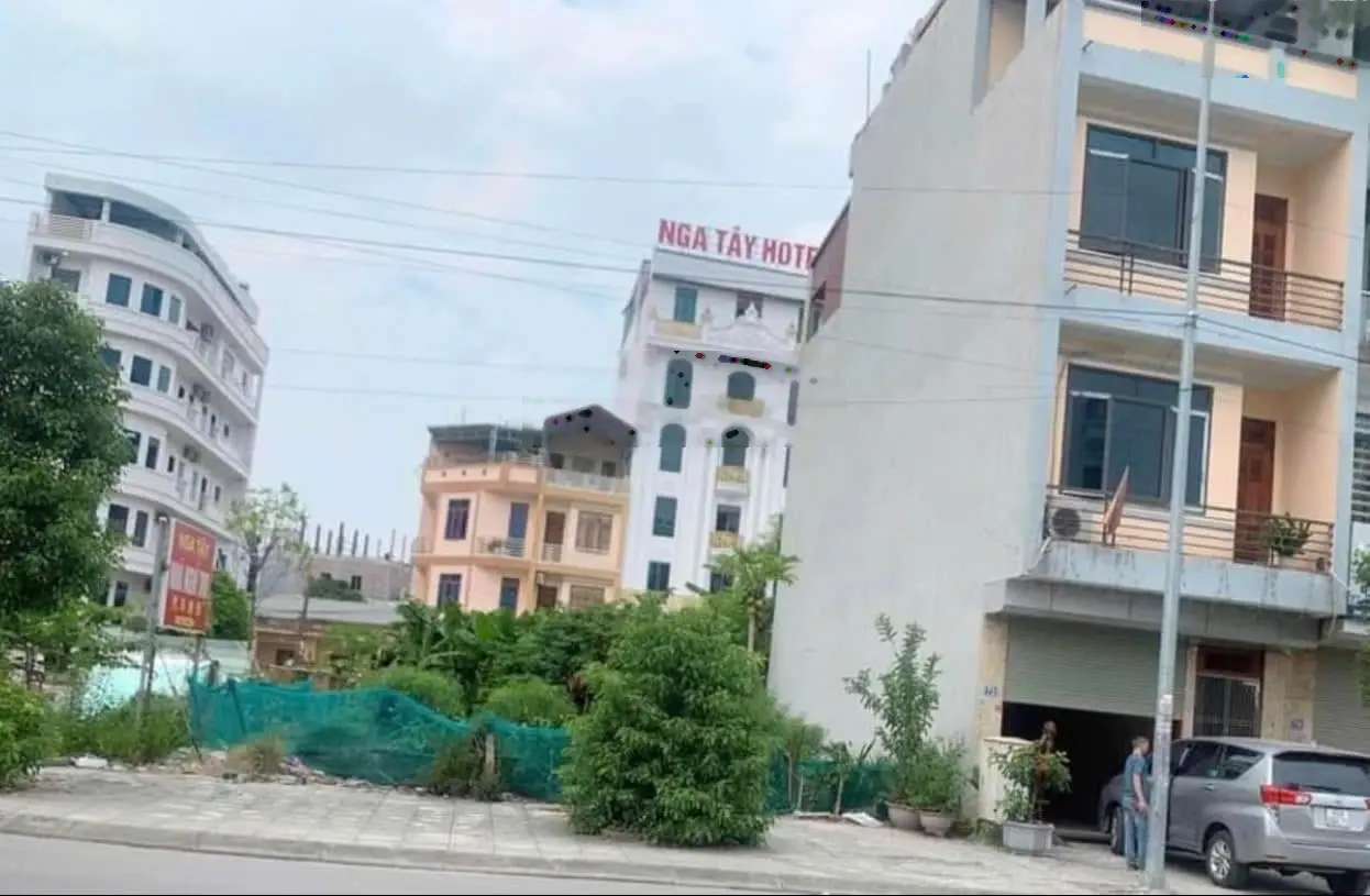 Cần bán một lô áp Góc mặt Nguyễn Quyền rộng 22m, thuộc giãn dân Đại Phúc, tp BN. Giá chỉ nhỉnh 11 t