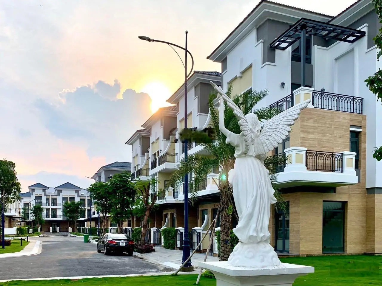 Bán Verosa Park Khang Điền - nhiều căn giá tốt - Đi Xem Nhanh 0966 514 ***