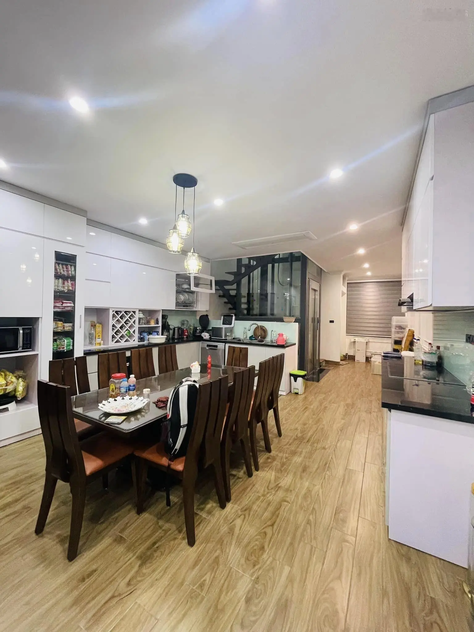 Giá sốc! Bán nhà phân lô - Thang máy - 80m2 - MT 5m - 7T - gara ô tô - KD - Ngõ 93 Hoàng Văn Thái