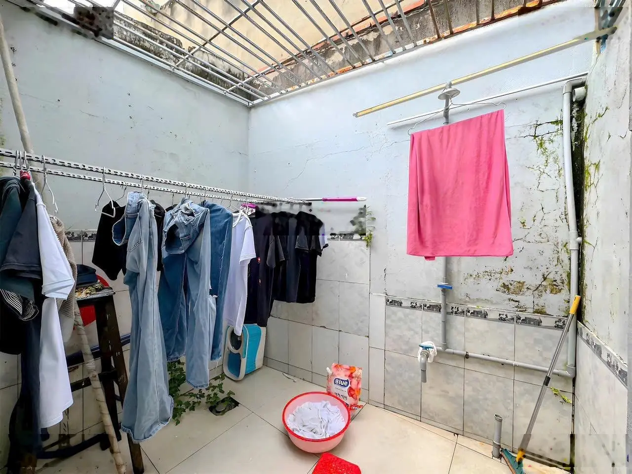 Bán Nhà Q7 Diện Tích khủng 117m2 Ngang 4m x 25,2m nở hậu 4,4m Nhỉnh 4 Tỷ, Huỳnh Tấn Phát.