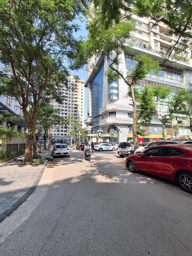 Toà nhà Lê Văn Lương Thanh Xuân lô góc, thang máy, vỉa hè, ô tô tránh, đầy đủ giấy phép KD và PCCC