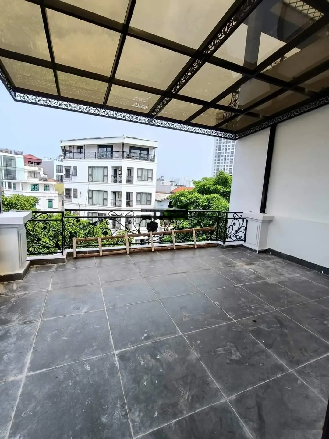 Trên 7 tỷ có nhà thang máy, Thanh Xuân, mặt ngõ 4m, kinh doanh tốt ngõ nông thông, 100m ra mặt phố