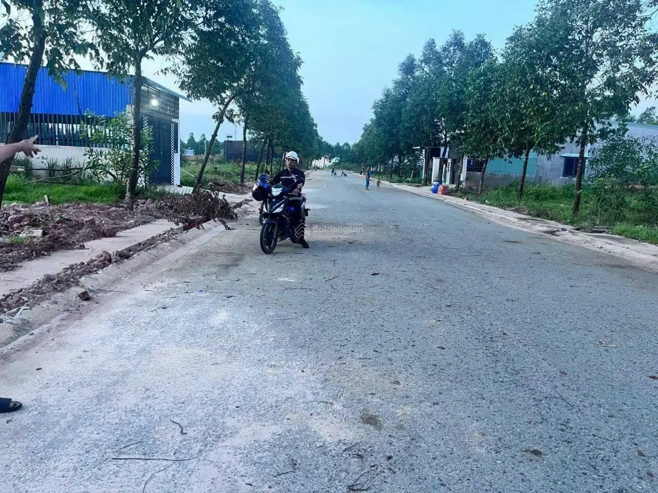 Chính chủ cần bán gấp lô đất MP4 Thới Hòa - Bến Cát, full thổ cư, giá bể ngộp chỉ 850tr chốt ko TL