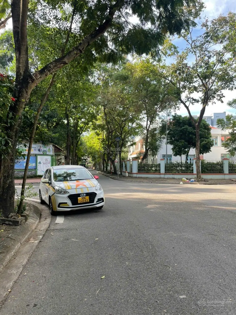 Biệt thự 232m2 Linh Đàm sân vườn tiểu cảnh đẹp giá 46 tỷ