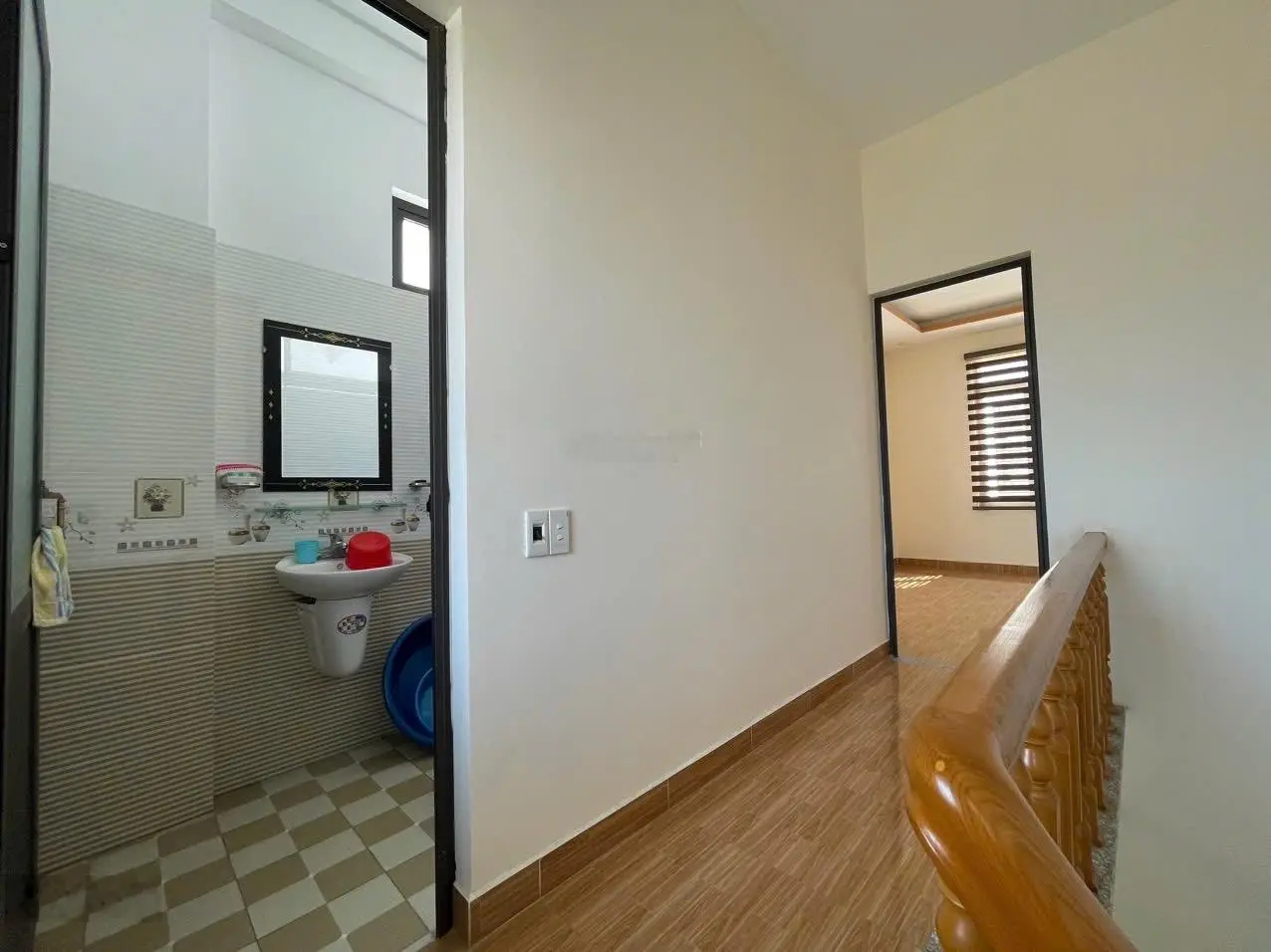 Nhà 3 tầng Dân Xây-Độc Lập-Căn Góc ô tô đỗ cửa zá cực tốt tại Đằng Hải