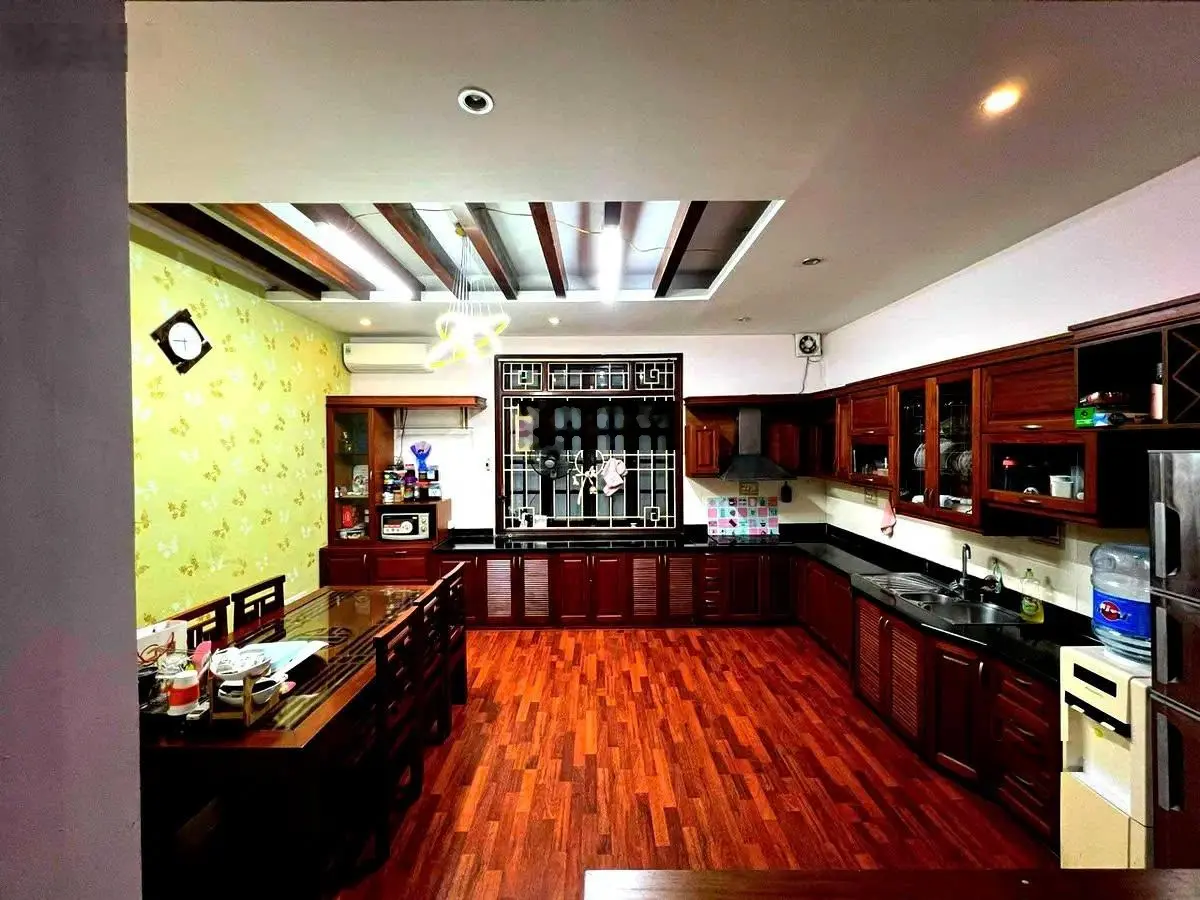Bán nhà riêng giá 25 tỷ VND tại Phố Hoàng Cầu, Đống Đa, Hà Nội