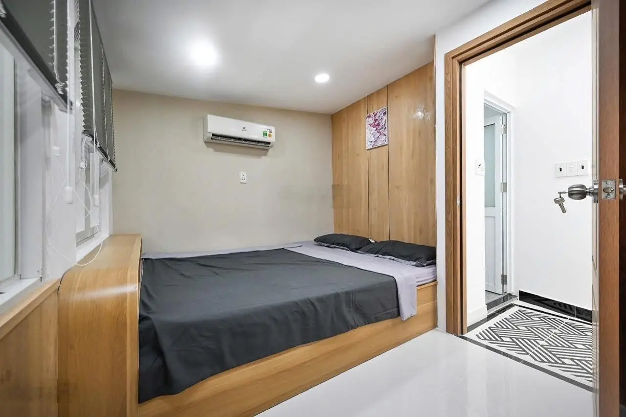 Chính chủ bán gấp nhà 2 lầu Đường số 8, phường 11, Gò Vấp, giá 3 tỷ 7, sổ hồng riêng, tặng nội thất